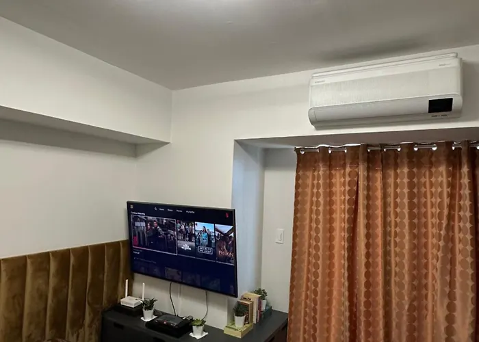 Resort-style Oasis At The The Heart Of The Apartment Manila